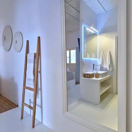 Beachhouse Small Santa Maria By Naoussa Direct Access *