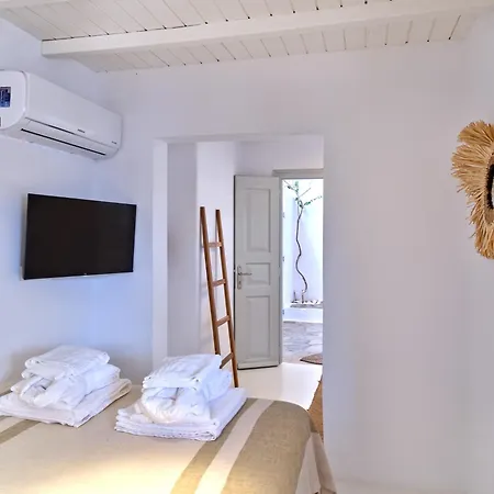 Beachhouse Small Santa Maria By Naoussa Direct Access Santa Maria (Paros)